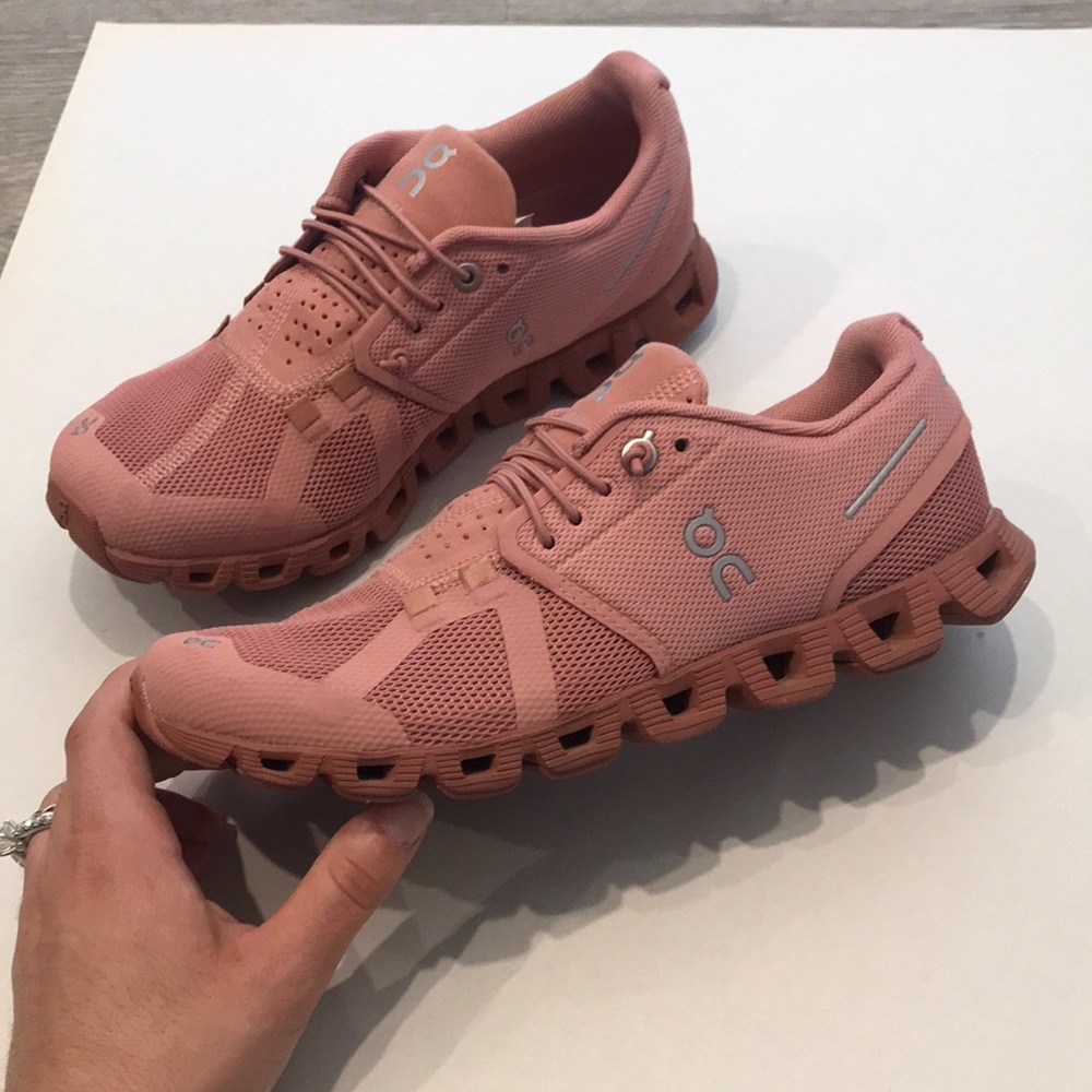 On Running Cloudventure Running Sneakers, Size 7, Mauve